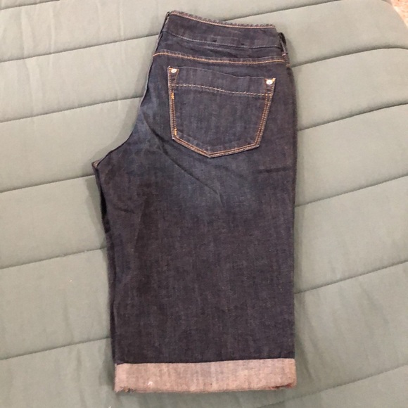 Like new - Picture 2 of 3